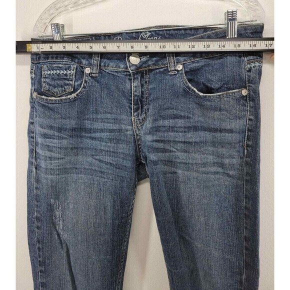 Request Destressed Skinny Midrise Medium Wash Jeans  Juniors Size 13/32 - Picture 7 of 10